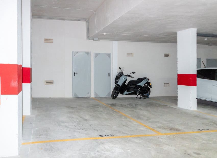 2 bedroom Apartment for sale in Los Altos with pool - € 299,900 (Ref: 9497666)