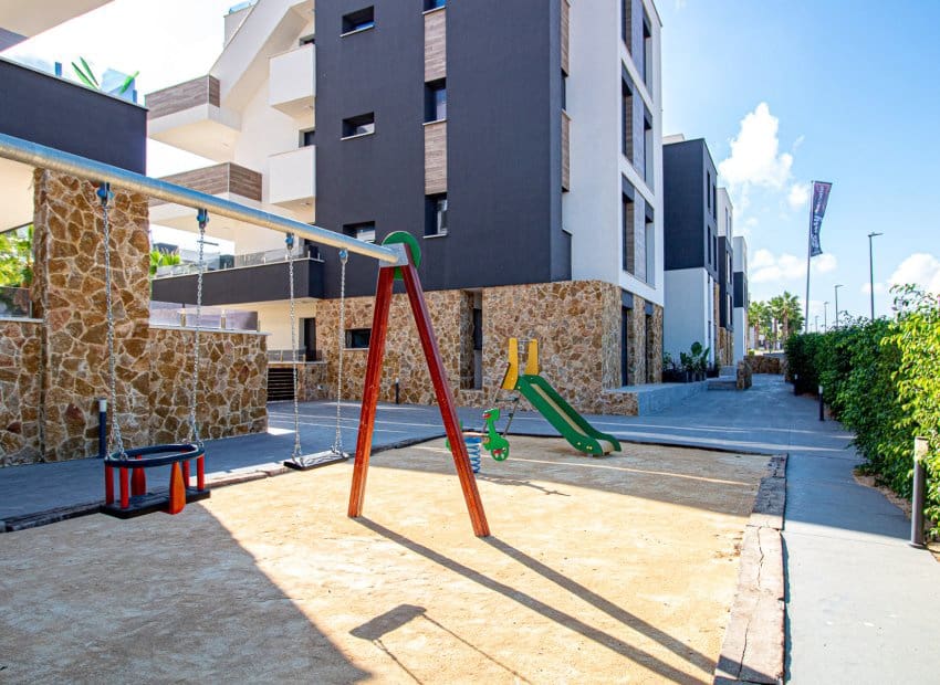 2 bedroom Apartment for sale in Los Altos with pool - € 299,900 (Ref: 9497666)