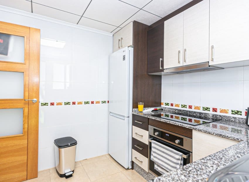 3 bedroom Townhouse for sale in Guardamar del Segura with pool - € 250,000 (Ref: 9497668)