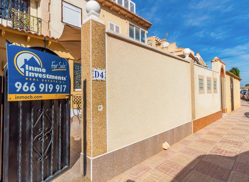 1 bedroom Apartment for sale in El Chaparral with pool - € 109,000 (Ref: 9497669)