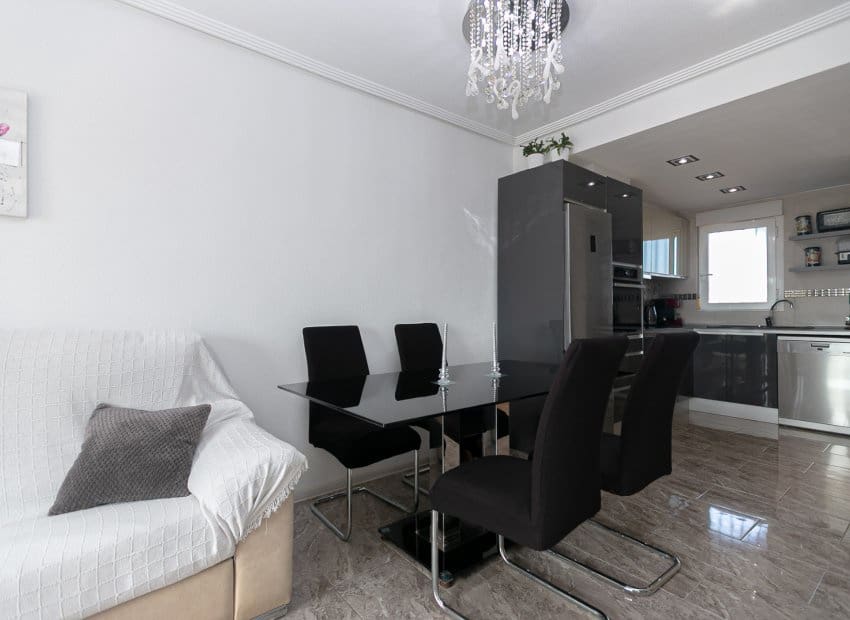 2 bedroom Apartment for sale in La Zenia with pool - € 198,000 (Ref: 9497670)