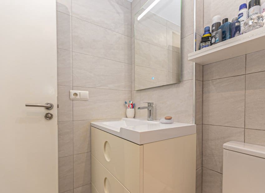 2 bedroom Apartment for sale in La Zenia with pool - € 198,000 (Ref: 9497670)