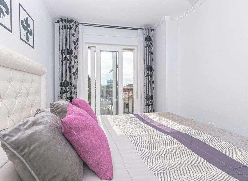 2 bedroom Apartment for sale in La Zenia with pool - € 198,000 (Ref: 9497670)