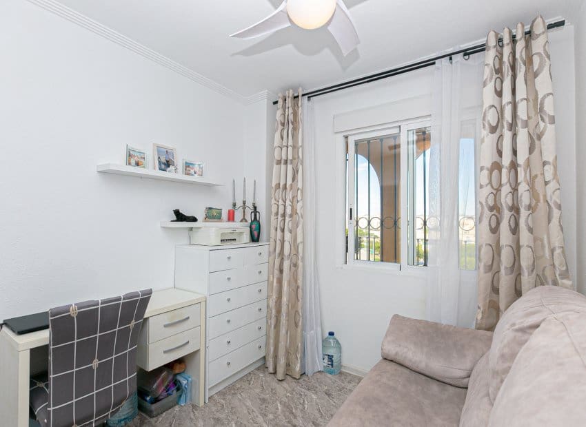 2 bedroom Apartment for sale in La Zenia with pool - € 198,000 (Ref: 9497670)