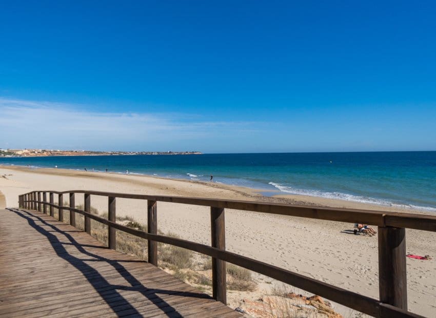 2 bedroom Apartment for sale in Pilar de la Horadada with pool - € 365,000 (Ref: 9497673)