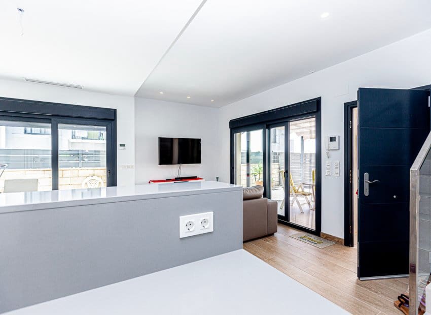 3 makuuhuone Huvila myytävänä paikassa Dona Pepa mukana uima-altaan - 405 000 € (Ref: 9497674)