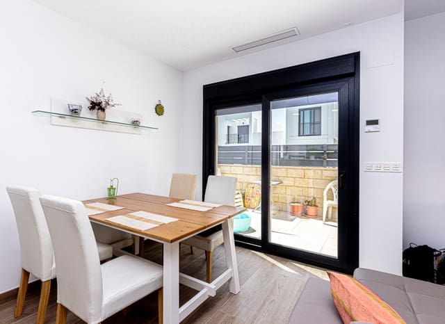 3 makuuhuone Huvila myytävänä paikassa Doña Pepa, Rojales mukana uima-altaan - 405 000 € (Ref: 9497674)