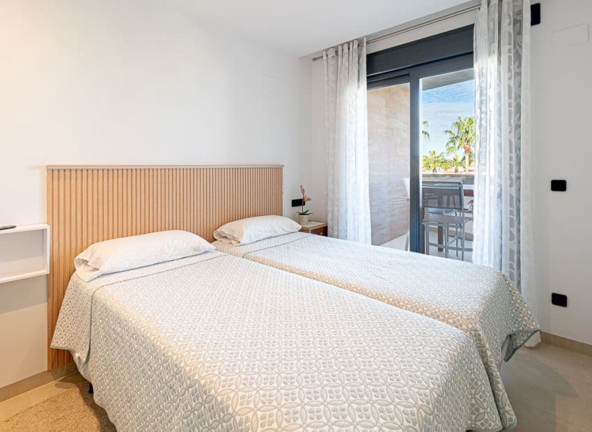 3 slaapkamer Penthouse te koop in Los Dolses met zwembad - € 549.000 (Ref: 9497675)