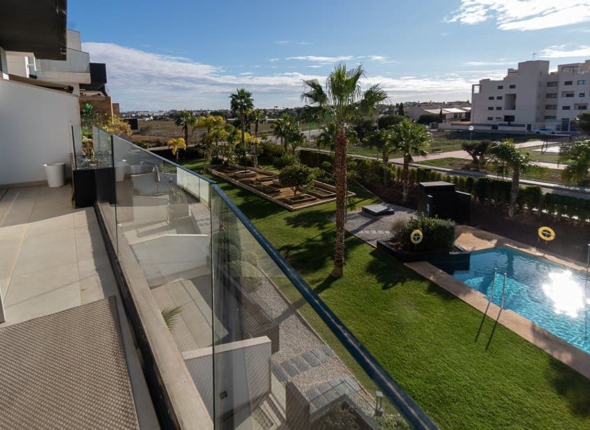3 slaapkamer Penthouse te koop in Los Dolses met zwembad - € 549.000 (Ref: 9497675)