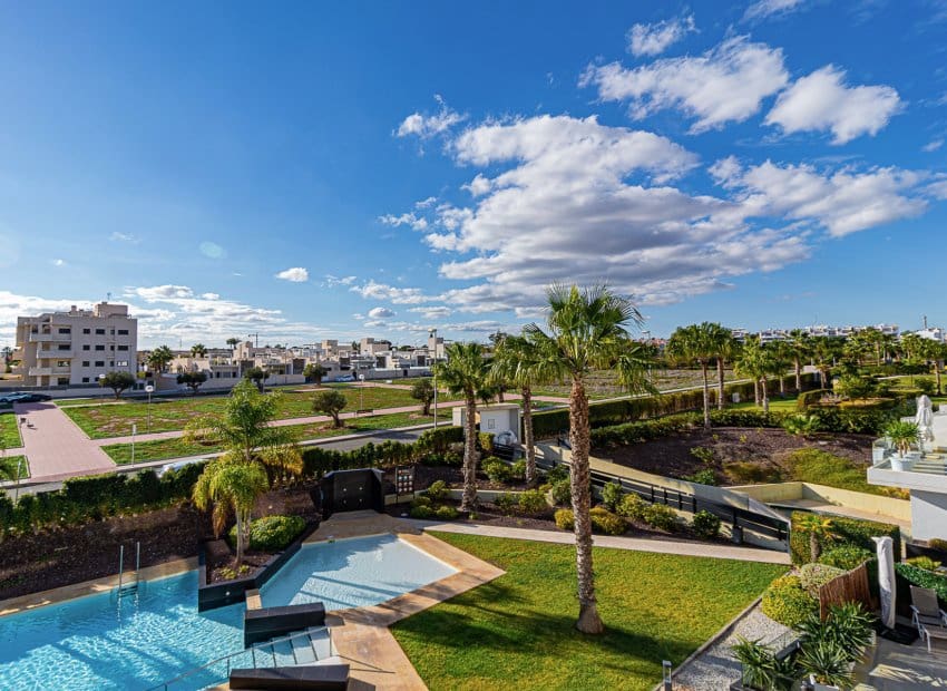 3 slaapkamer Penthouse te koop in Los Dolses met zwembad - € 549.000 (Ref: 9497675)