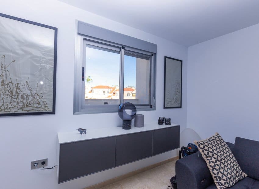 2 quarto Apartamento para venda em Villamartin com piscina - 275 000 € (Ref: 9497676)