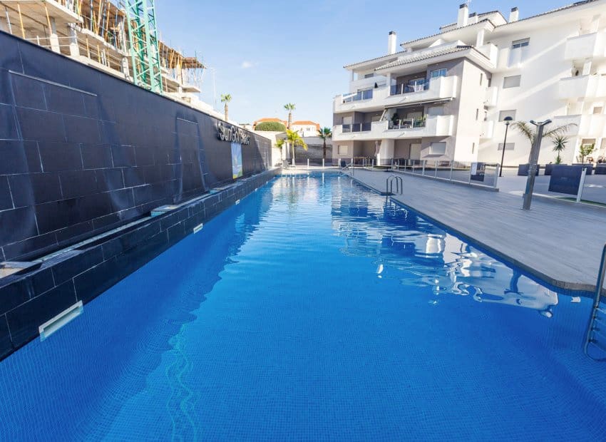 2 quarto Apartamento para venda em Villamartin com piscina - 275 000 € (Ref: 9497676)