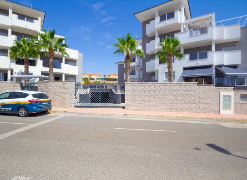 2 quarto Apartamento para venda em Villamartin com piscina - 275 000 € (Ref: 9497676)