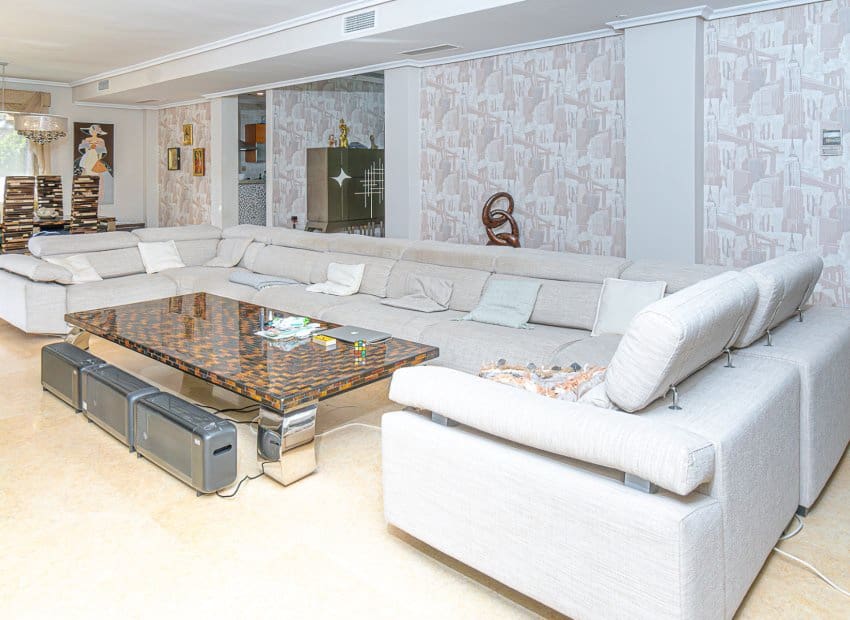 5 bedroom Villa for sale in La Mata with pool - € 1,170,000 (Ref: 9497677)