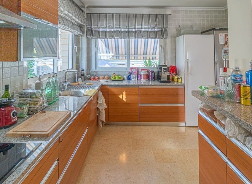 5 bedroom Villa for sale in La Mata with pool - € 1,170,000 (Ref: 9497677)