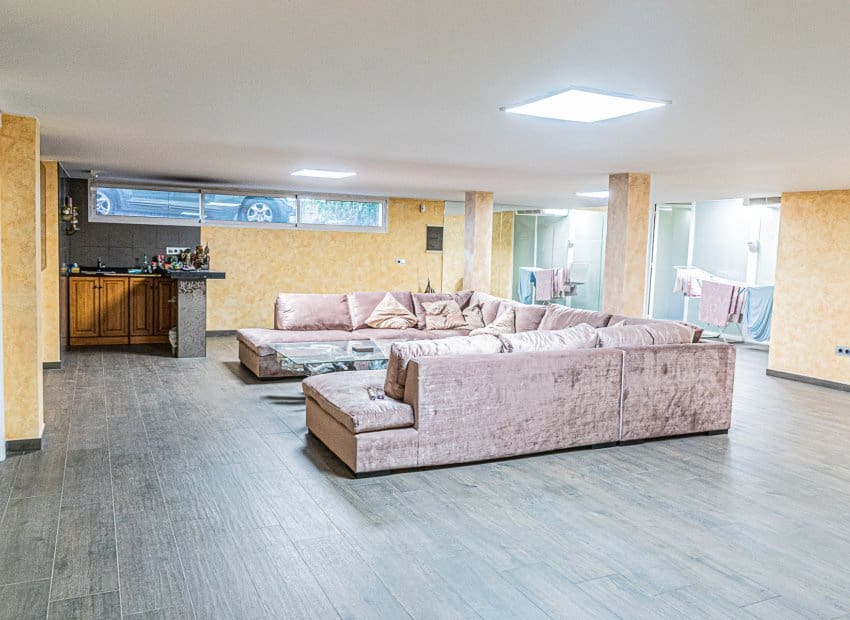 5 bedroom Villa for sale in La Mata with pool - € 1,170,000 (Ref: 9497677)