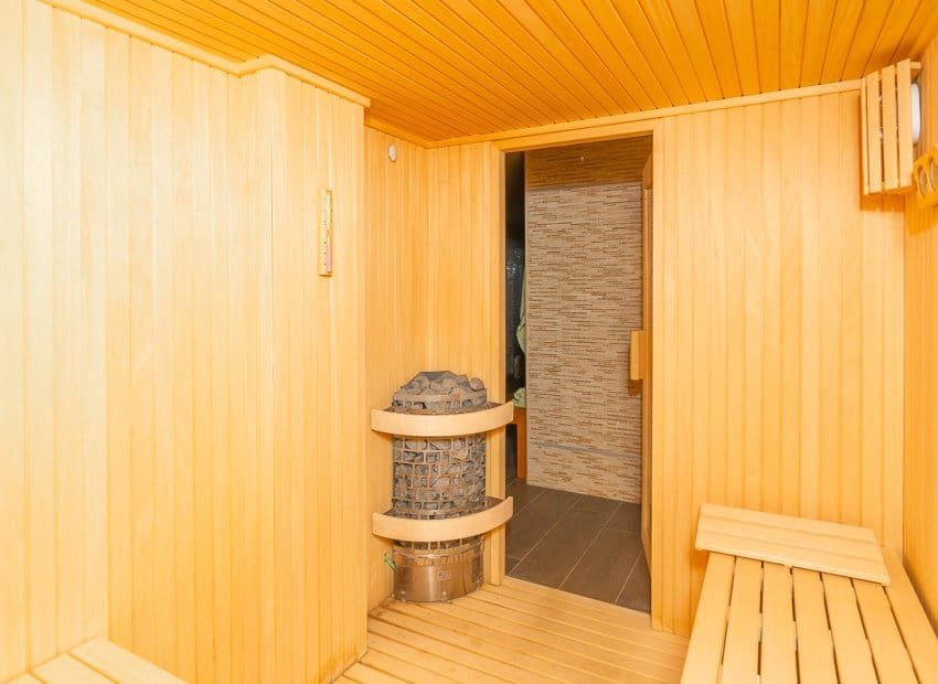 5 bedroom Villa for sale in La Mata with pool - € 1,170,000 (Ref: 9497677)