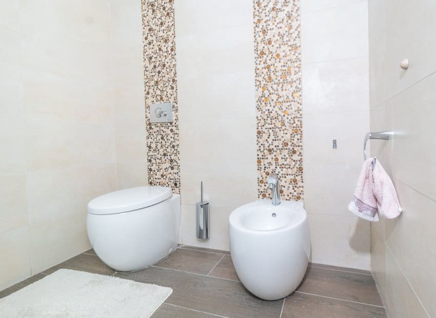 5 bedroom Villa for sale in La Mata with pool - € 1,170,000 (Ref: 9497677)