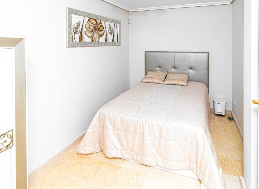 5 bedroom Villa for sale in La Mata with pool - € 1,170,000 (Ref: 9497677)