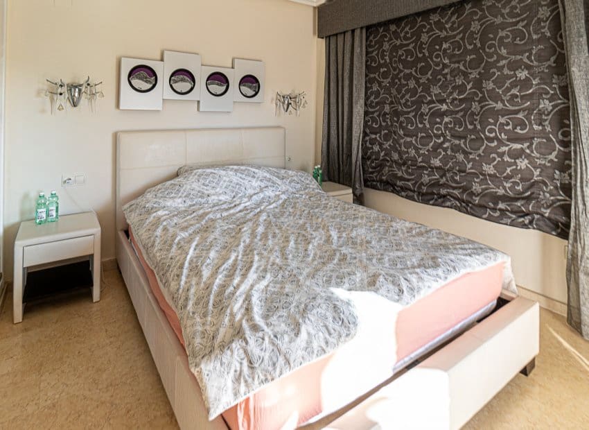 5 bedroom Villa for sale in La Mata with pool - € 1,170,000 (Ref: 9497677)