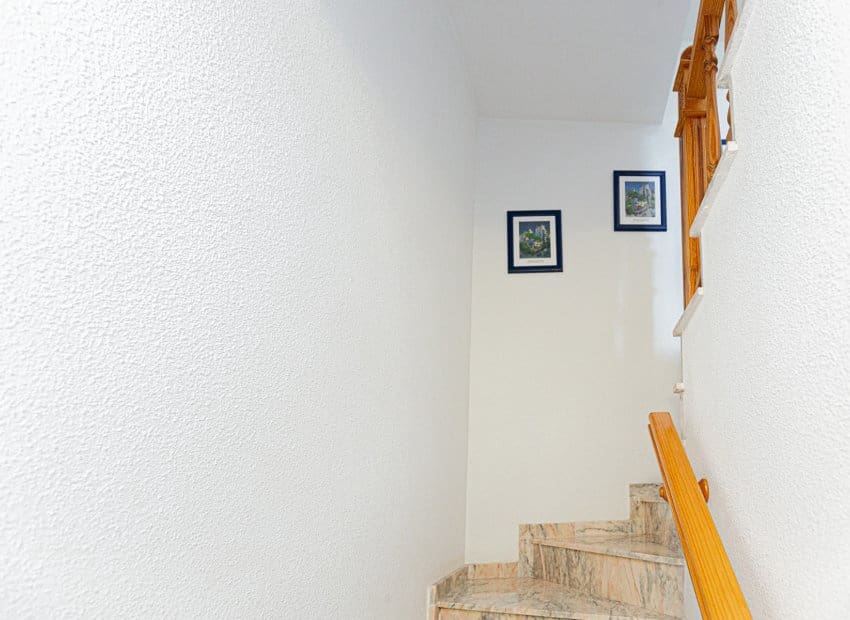 3 bedroom Villa for sale in La Zenia with pool - € 225,000 (Ref: 9497678)