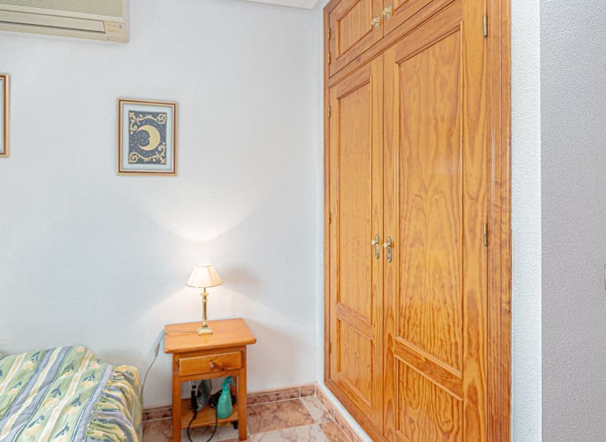 3 bedroom Villa for sale in La Zenia with pool - € 225,000 (Ref: 9497678)