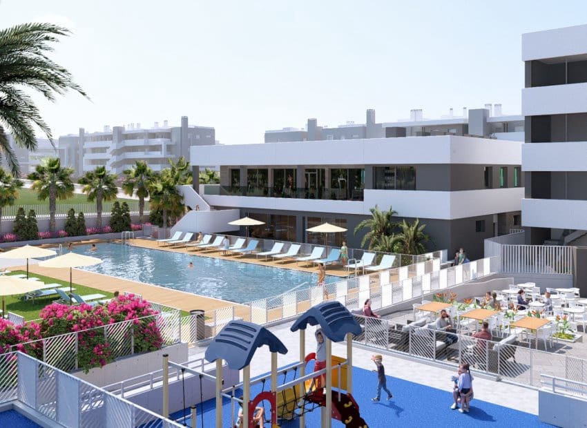 3 soveværelse Penthouse til salg i Torrevieja med swimmingpool garage - € 370.000 (Ref: 9499082)