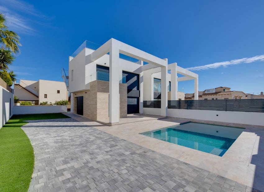 4 camera da letto Casa in vendita in Torrevieja con piscina - 780.000 € (Rif: 9499092)