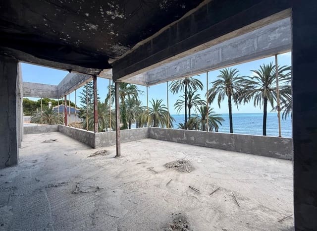 Willa na sprzedaż w Punta Prima, Orihuela z basenem - 2 750 000 € (Ref: 9518972)