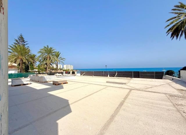 5 soveværelse Villa til salg i Punta Prima, Orihuela med swimmingpool garage - € 2.950.000 (Ref: 9518972)