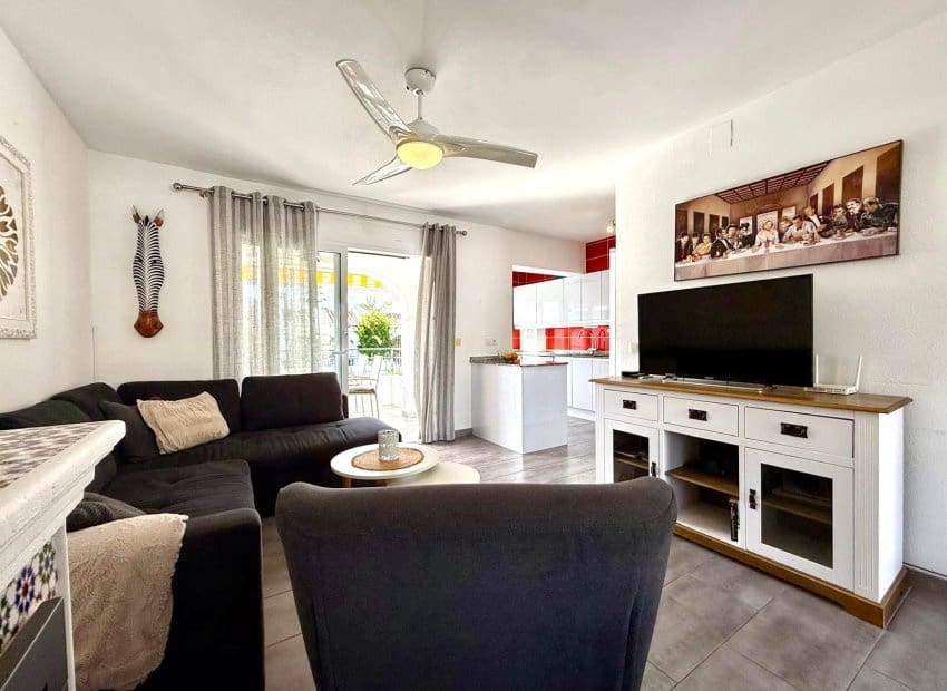 3 bedroom Villa for sale in Villamartin with pool - € 319,000 (Ref: 9518976)