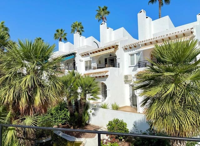 3 slaapkamer Villa te koop in Villamartin, Orihuela met zwembad - € 319.000 (Ref: 9518976)