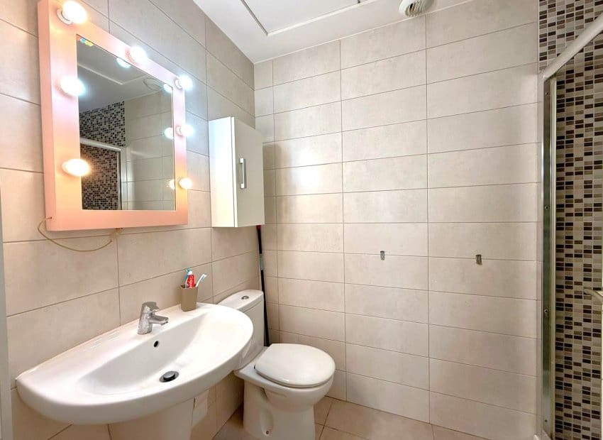 2 soverom Leilighet til salgs i Villamartin med svømmebasseng - € 235 000 (Ref: 9518977)