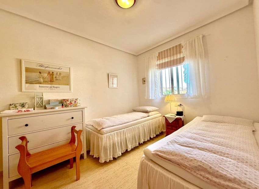 3 bedroom Penthouse for sale in Playa Flamenca with pool - € 245,000 (Ref: 9518979)