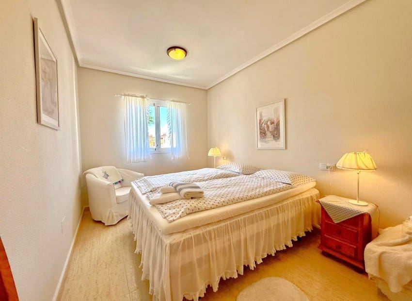 3 bedroom Penthouse for sale in Playa Flamenca with pool - € 245,000 (Ref: 9518979)