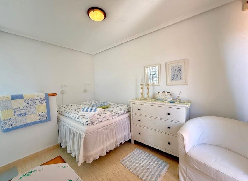 3 bedroom Penthouse for sale in Playa Flamenca with pool - € 245,000 (Ref: 9518979)