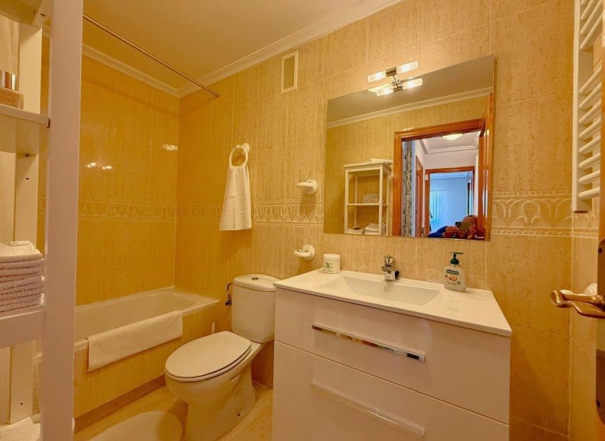 3 bedroom Penthouse for sale in Playa Flamenca with pool - € 245,000 (Ref: 9518979)