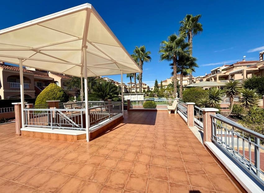 3 bedroom Penthouse for sale in Playa Flamenca with pool - € 245,000 (Ref: 9518979)
