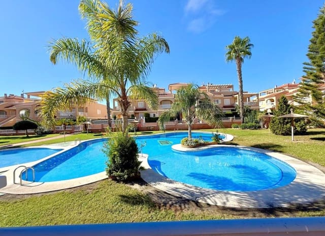 3 soverom Penthouse til salgs i Playa Flamenca, Orihuela med svømmebasseng - € 245 000 (Ref: 9518979)