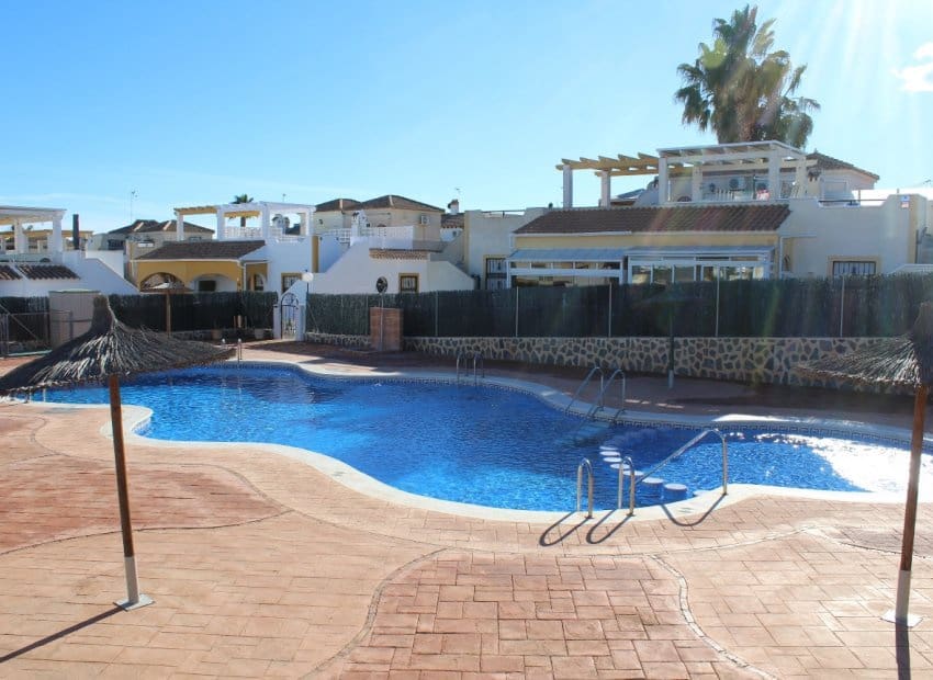 Bungalow de 3 habitaciones en Los Altos en venta con piscina garaje - 210.000 € (Ref: 9518981)