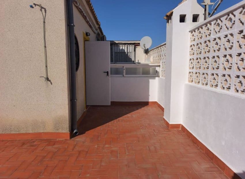 Bungalow de 3 habitaciones en Los Altos en venta con piscina garaje - 210.000 € (Ref: 9518981)