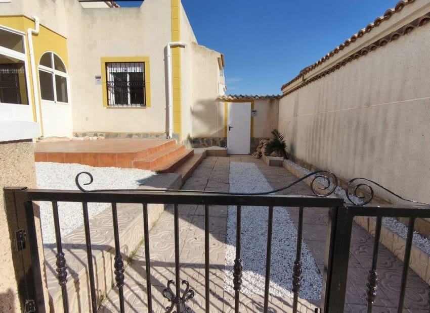 Bungalow de 3 habitaciones en Los Altos en venta con piscina garaje - 210.000 € (Ref: 9518981)