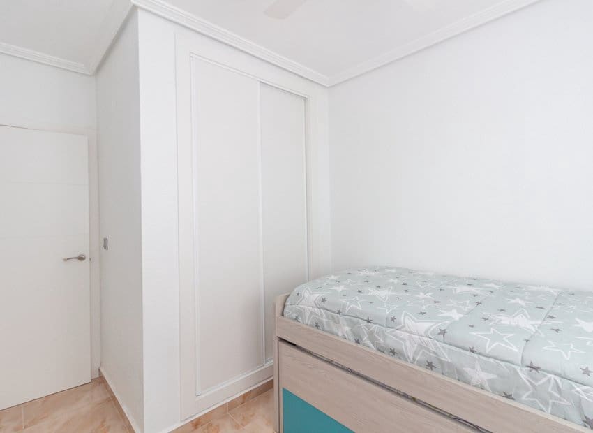 3 soverom Kjedet enebolig til salgs i La Zenia med svømmebasseng - € 312 000 (Ref: 9524531)