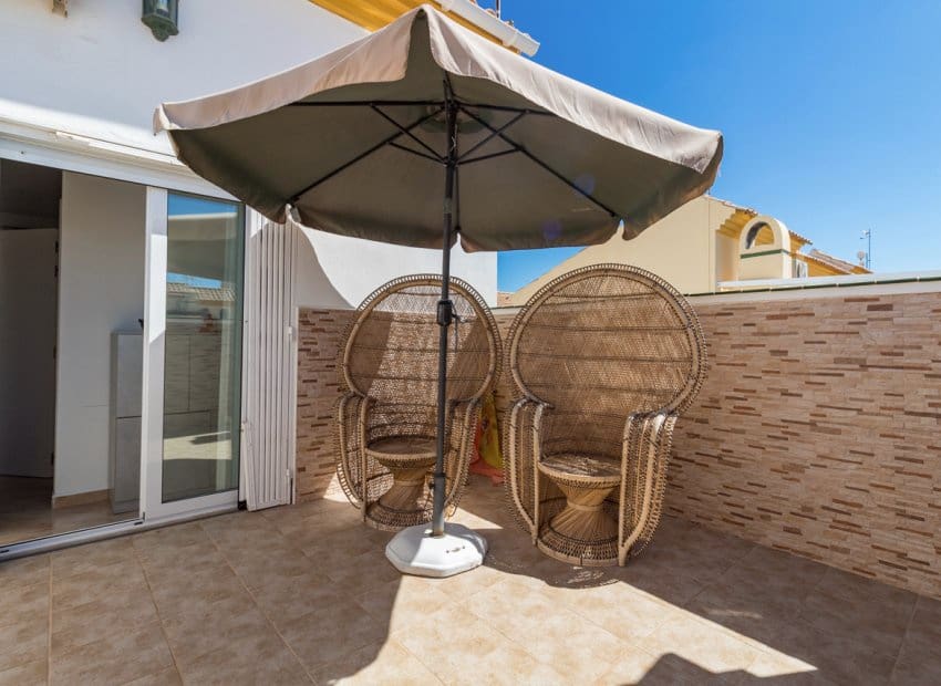 3 soverom Kjedet enebolig til salgs i La Zenia med svømmebasseng - € 312 000 (Ref: 9524531)