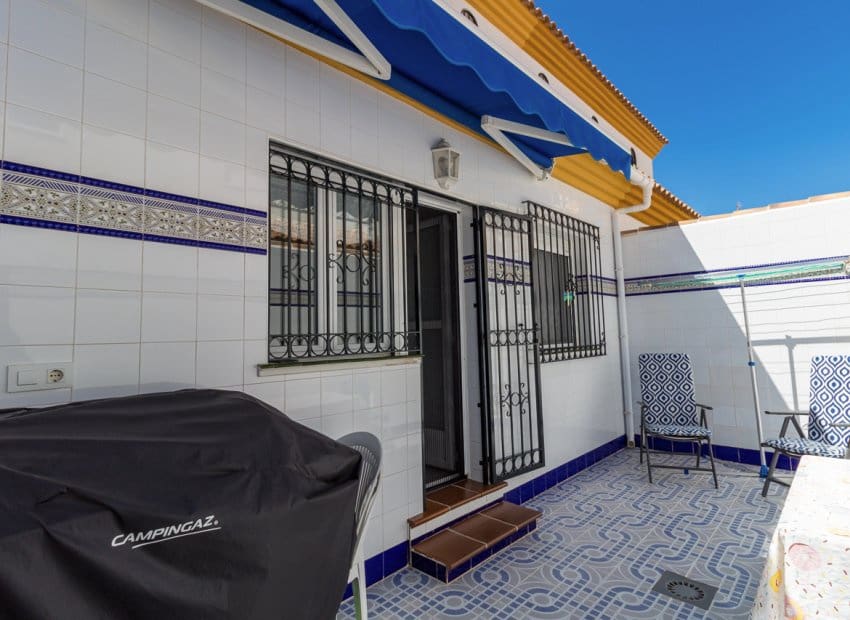 3 soverom Kjedet enebolig til salgs i La Zenia med svømmebasseng - € 312 000 (Ref: 9524531)