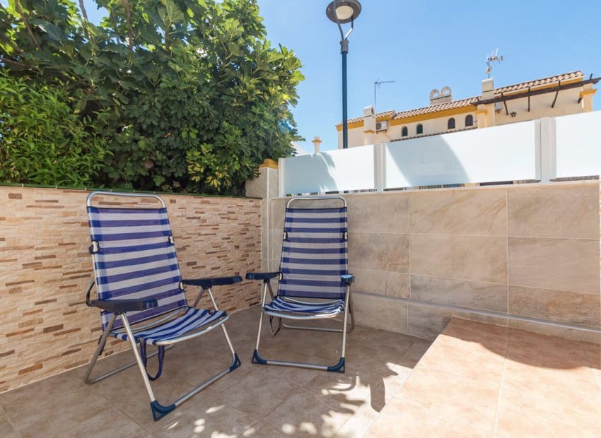 3 soverom Kjedet enebolig til salgs i La Zenia med svømmebasseng - € 312 000 (Ref: 9524531)