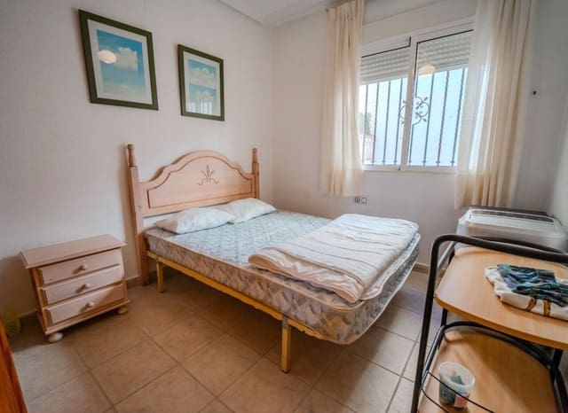 3 quarto Casa em Banda para venda em Villamartin, Orihuela com piscina garagem - 189 950 € (Ref: 9524532)