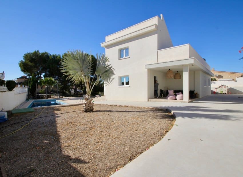 3 camera da letto Villa in vendita in Ciudad Quesada con piscina - 620.000 € (Rif: 9527924)