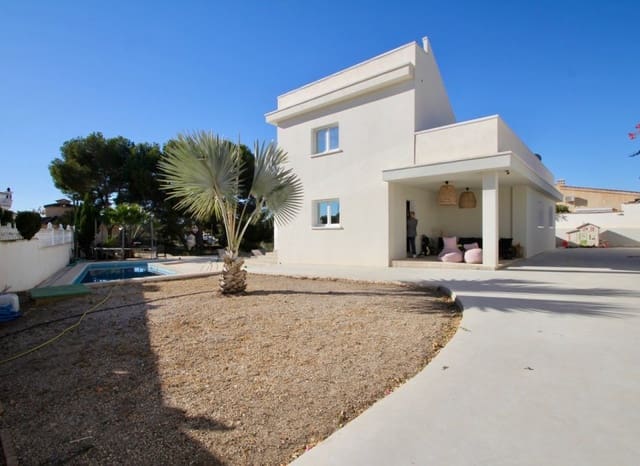 3 camera da letto Villa in vendita in Ciudad Quesada, Rojales con piscina - 620.000 € (Rif: 9527924)