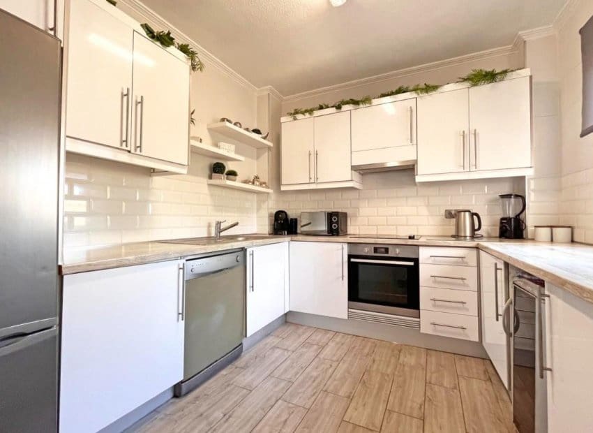 4 makuuhuone Huvila myytävänä paikassa La Zenia mukana uima-altaan - 399 000 € (Ref: 9527926)